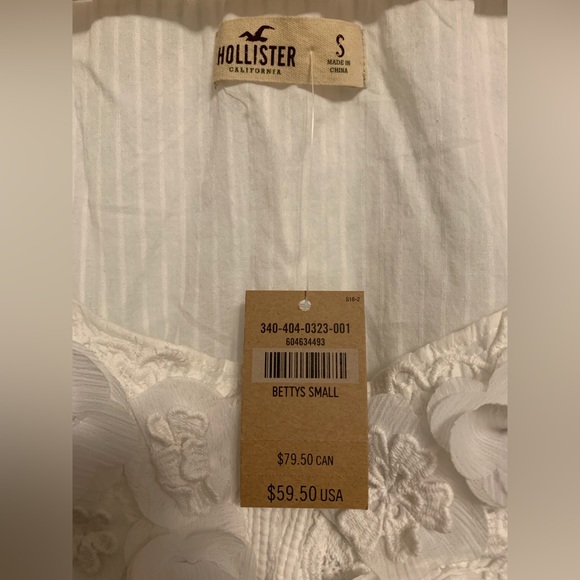 Hollister ladies  short sleeve blouse - Size Small - Picture 2 of 5